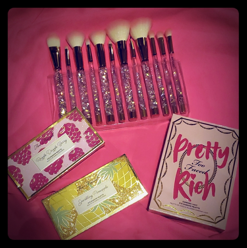Too Faced Makeup bundle